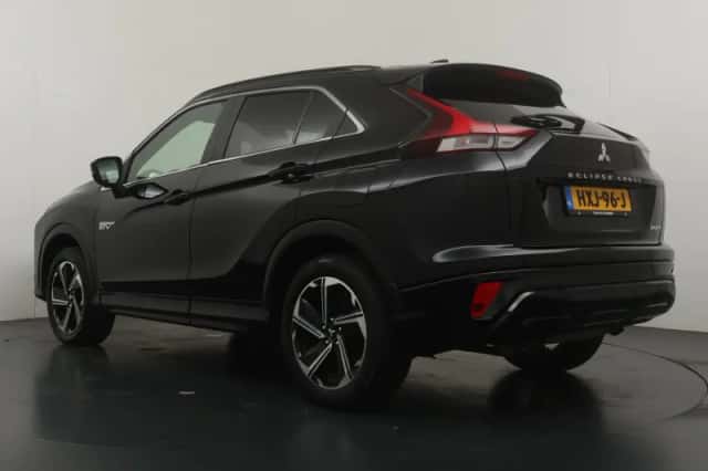 Mitsubishi Eclipse Cross (2023) thumbnail 3