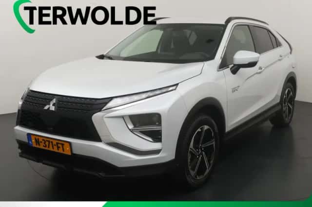 Mitsubishi Eclipse Cross (2021) thumbnail 1