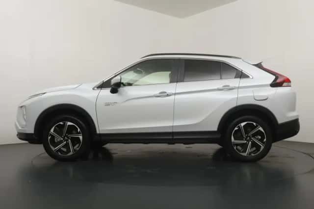 Mitsubishi Eclipse Cross (2021) thumbnail 2