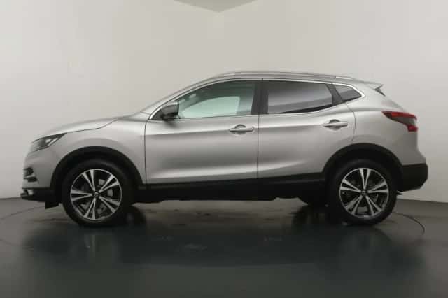 Nissan Qashqai (2019) thumbnail 2