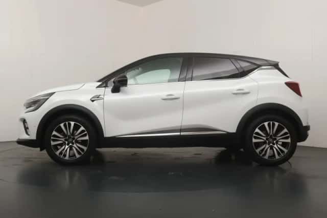 Renault Captur (2020) thumbnail 2