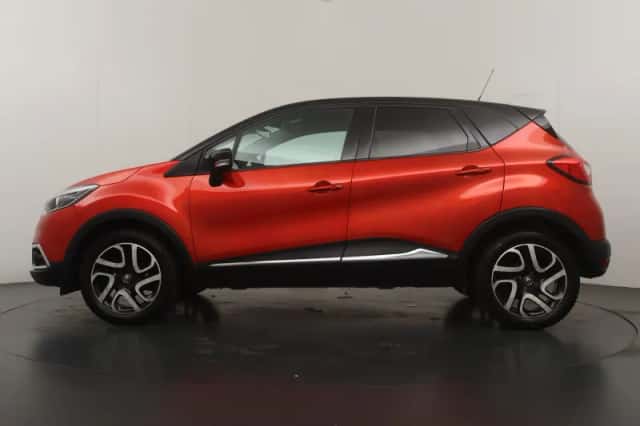 Renault Captur (2017) thumbnail 2