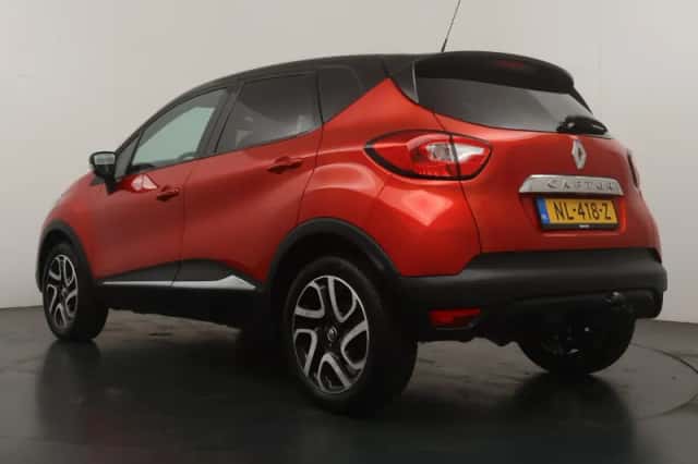 Renault Captur (2017) thumbnail 3