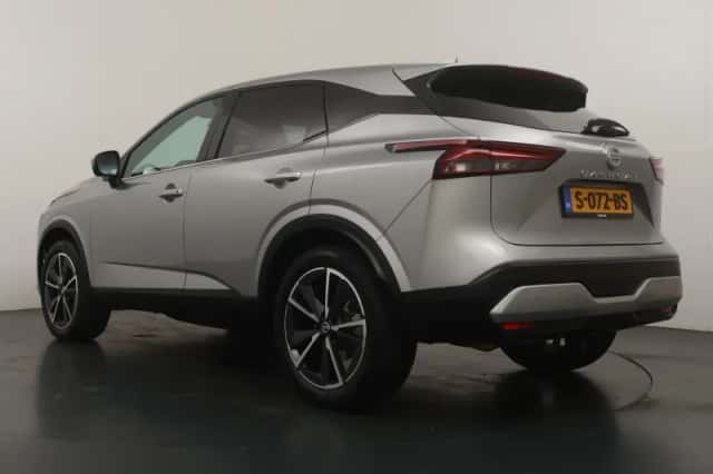 Nissan Qashqai (2022) thumbnail 3