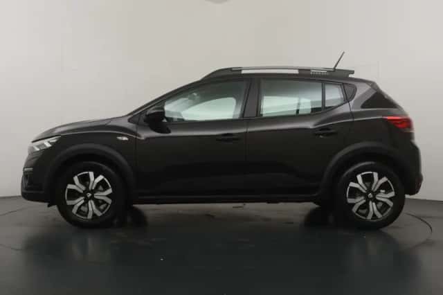 Dacia Sandero Stepway (2021) thumbnail 2