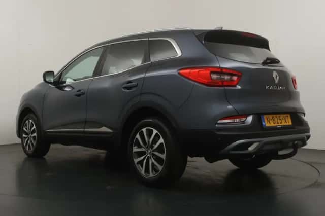 Renault Kadjar (2022) thumbnail 3