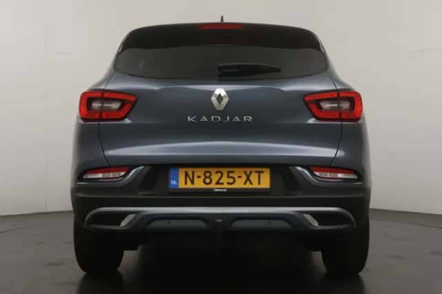 Renault Kadjar (2022) thumbnail 4