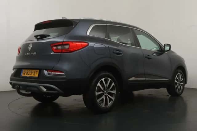 Renault Kadjar (2022) thumbnail 5