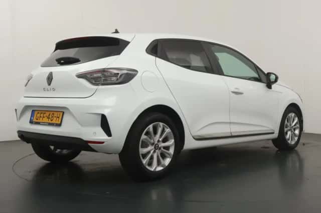 Renault Clio (2024) thumbnail 5