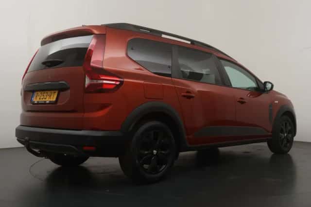 Dacia Jogger (2022) thumbnail 5