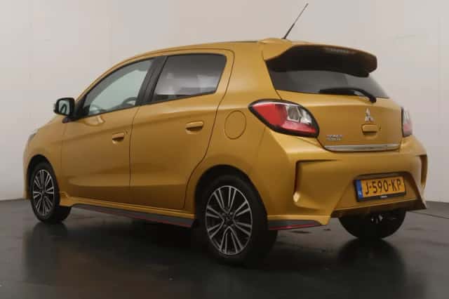 Mitsubishi Space Star (2020) thumbnail 3