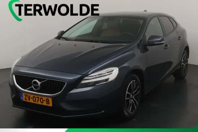 Volvo V40 (2019) thumbnail 1
