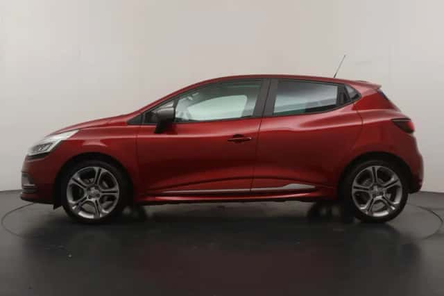 Renault Clio (2018) thumbnail 2