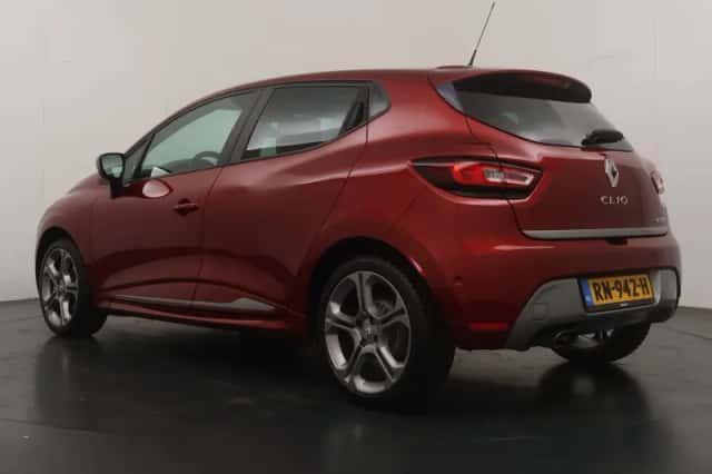Renault Clio (2018) thumbnail 3