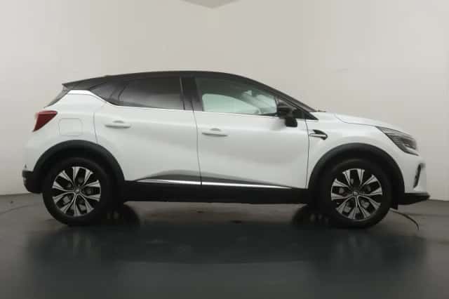 Renault Captur (2023) thumbnail 6