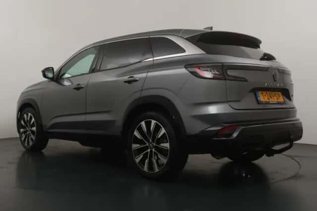 Renault Austral (2023) thumbnail 3