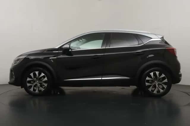 Renault Captur (2023) thumbnail 2