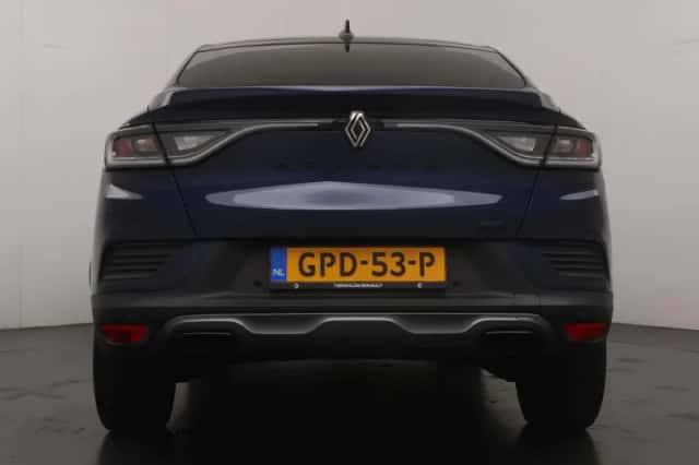 Renault Arkana (2024) thumbnail 4