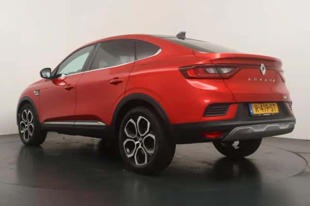 Renault Arkana (2022) thumbnail 3