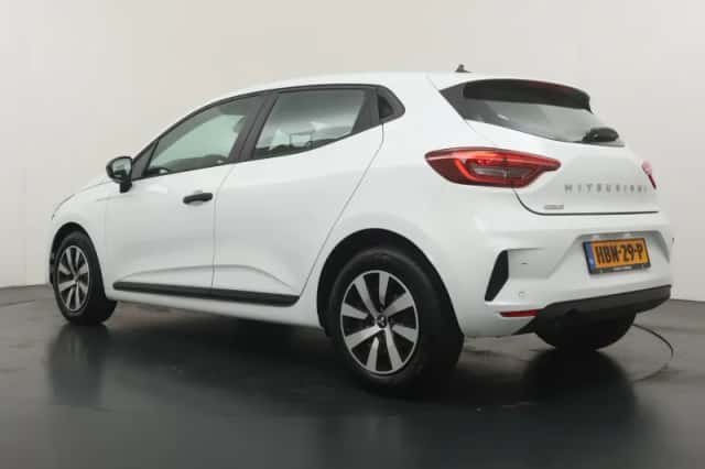Mitsubishi Colt (2025) thumbnail 3
