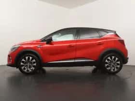 Renault Captur (2023) thumbnail 3