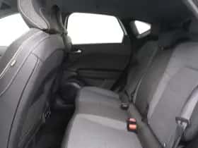 Renault Captur (2024) thumbnail 5