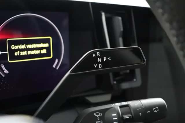Renault Mégane E-Tech (2025) thumbnail 17