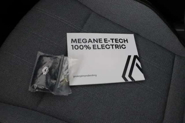 Renault Mégane E-Tech (2025) thumbnail 7