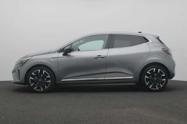 Renault Clio (2025) thumbnail 2