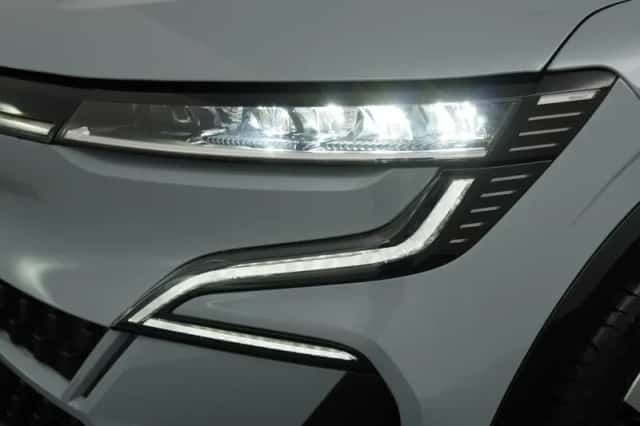 Renault Mégane E-Tech (2025) thumbnail 15