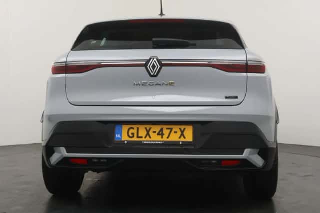 Renault Mégane E-Tech (2025) thumbnail 4