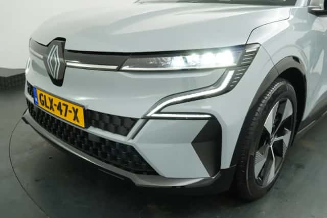 Renault Mégane E-Tech (2025) thumbnail 33