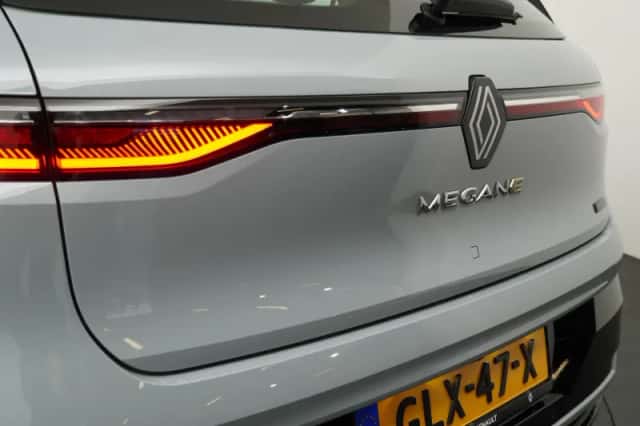 Renault Mégane E-Tech (2025) thumbnail 36