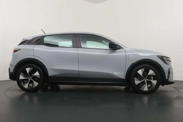 Renault Mégane E-Tech (2025) thumbnail 6