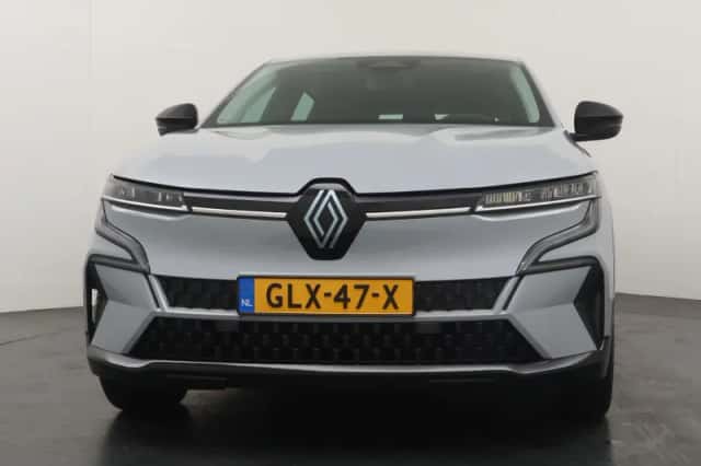 Renault Mégane E-Tech (2025) thumbnail 8
