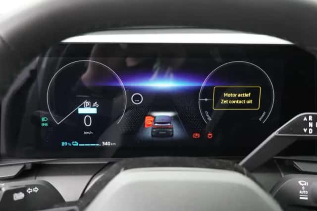 Renault Mégane E-Tech (2025) thumbnail 10