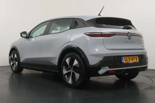 Renault Mégane E-Tech (2025) thumbnail 3