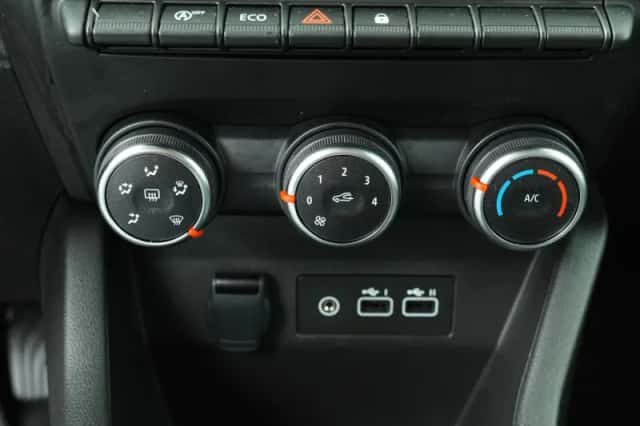 Renault Clio (2024) thumbnail 18