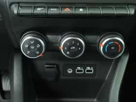 Renault Clio (2024) thumbnail 18