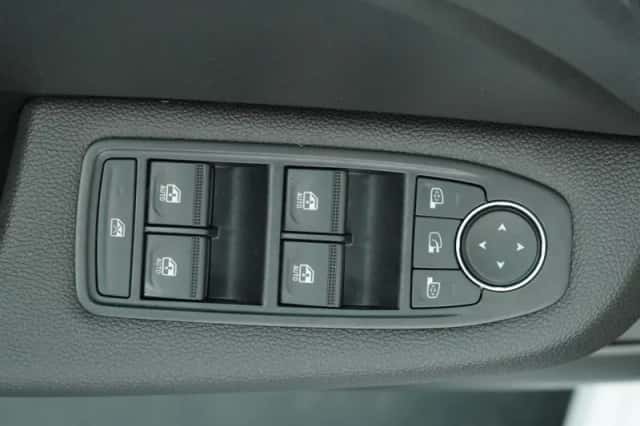 Renault Clio (2024) thumbnail 7