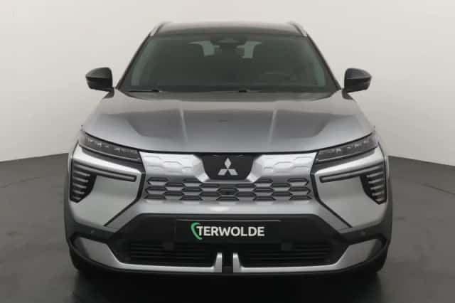 Mitsubishi Eclipse Cross (2025) thumbnail 12