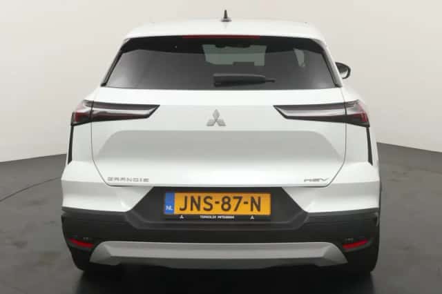 Mitsubishi Grandis (2025) thumbnail 21