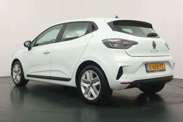 Renault Clio (2024) thumbnail 3