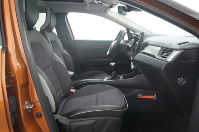Renault Captur (2020) thumbnail 29