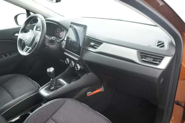 Renault Captur (2020) thumbnail 30