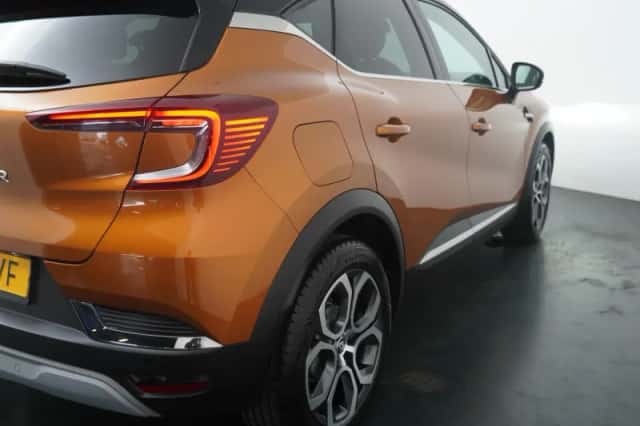 Renault Captur (2020) thumbnail 38