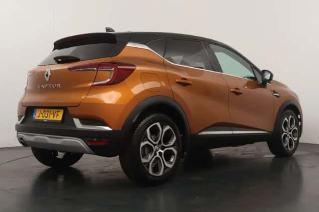 Renault Captur (2020) thumbnail 5
