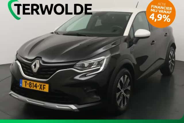 Renault Captur (2023) thumbnail 1