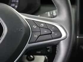 Renault Clio (2022) thumbnail 24