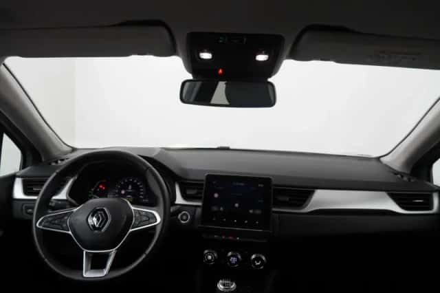 Renault Captur (2023) thumbnail 31